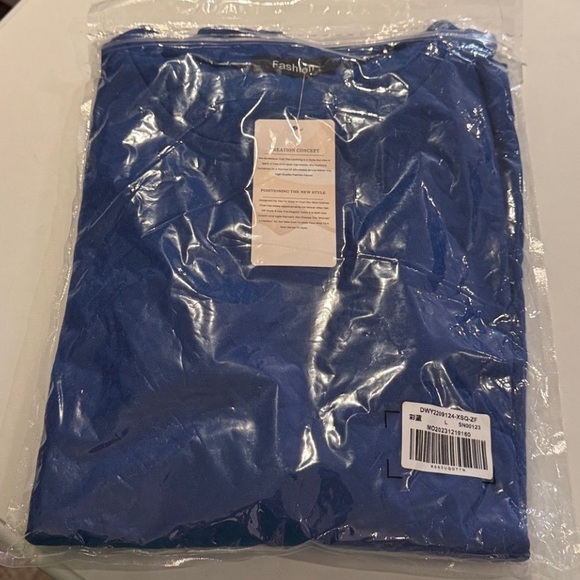 Women's Lapis Blue Puff Sleeve Sweatshirt - Picture 2 of 8